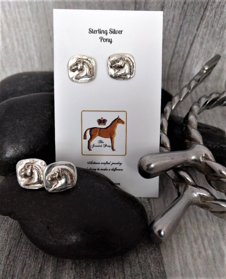Lovely Le Petite Horse Head Sterling Silver .925